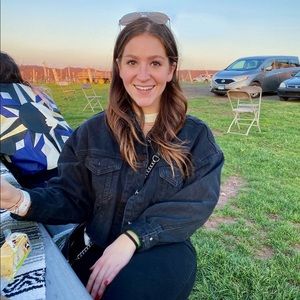 Meet your Posher, Julia